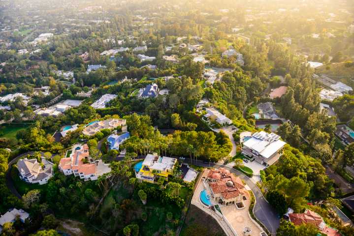 LA Housing Permits Rebound in Q2: Wildfire Rebuild and Fast-Tracked Reviews Spur Modest Growth