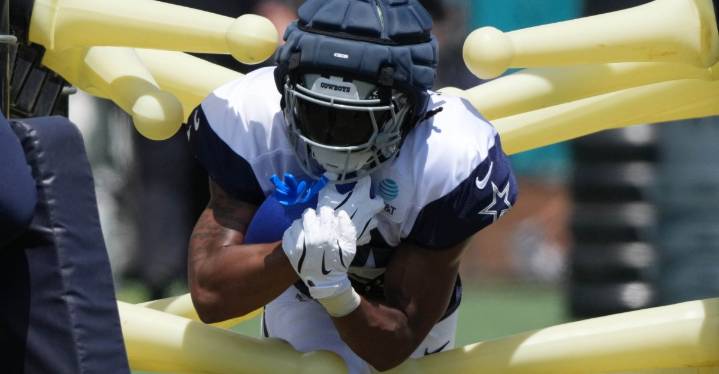 Cowboys injury news: Rookie RB Jaydon Blue leaves practice with issue
