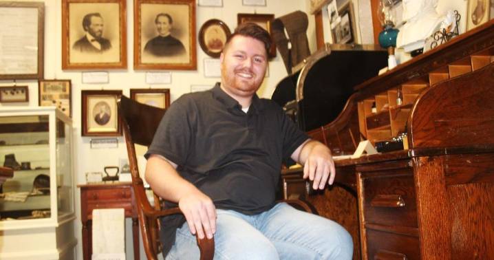 Richmond Encyclopedia introduced to the public