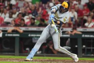 Milwaukee Brewers tie franchise record with 13th straight win