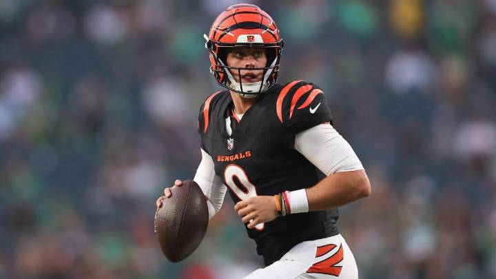 2025 NFL Futures bets, predictions, player props: Quarterback prop picks for Mahomes, Burrow, Murray