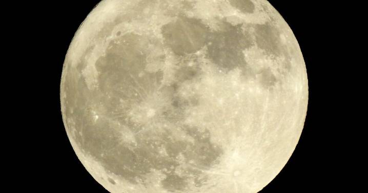 5 datos curiosos y asombrosos sobre la Luna, nuestro satélite natural