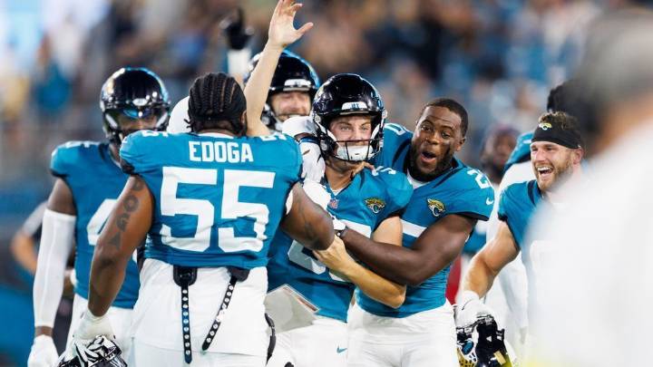 Jaguars' Cam Little nails would-be
