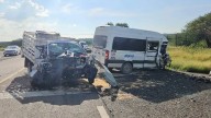 Choque frontal deja a dos lesionados en carretera 200 en Tequisquiapan