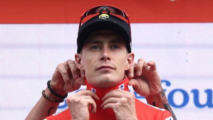 Vingegaard back in red jersey after Vuelta team time trial
