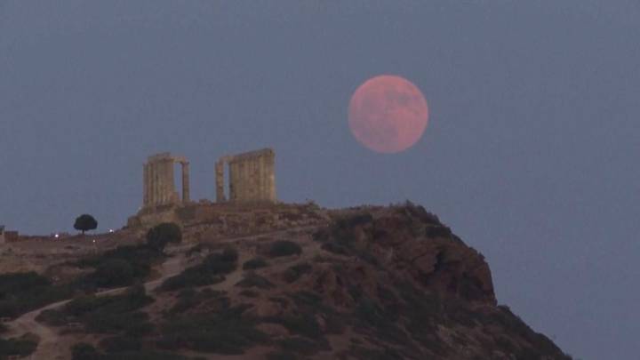 Fin de semana para contemplar el cielo: luna llena de Esturión, Perseidas y la alineación de seis planetas