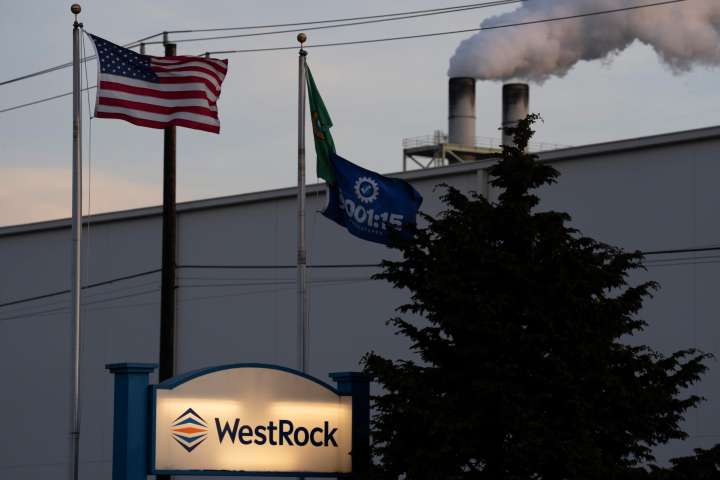 Manufacturing-dependent Cowlitz County is an industrial air pollution hotspot in WA