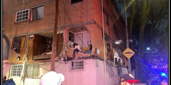 Reportan 5 heridos por explosión de gas en alcaldía Benito Juárez, CDMX