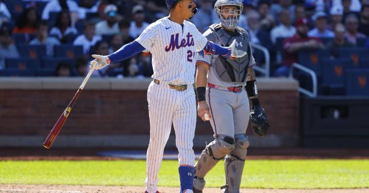 Alcantara pitches 7 strong innings and Marlins top Mets 5
