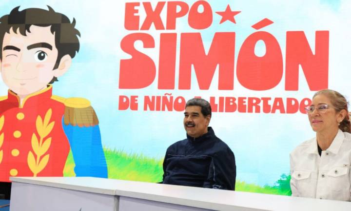 Presidente Maduro visitó «Expo Simón: De Niño a Libertador»