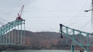 Tragedia en China: colapsó un puente en construcción y registran al menos 12 muertos