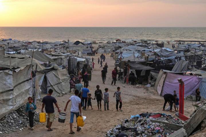 Israel negocia posible reubicación de palestinos de Gaza en Sudán del Sur