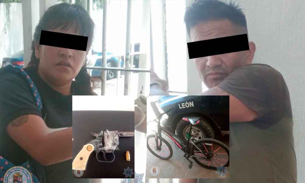DETIENEN A PAREJA POR ASALTAR A CIUDADANO EN LEÓN