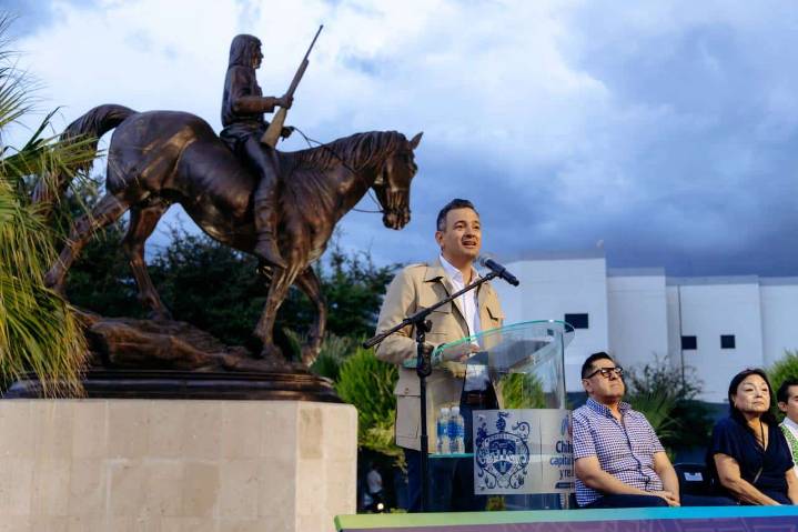 Trasladan monumento del jefe Victorio a la Plaza Tierra de Encuentro