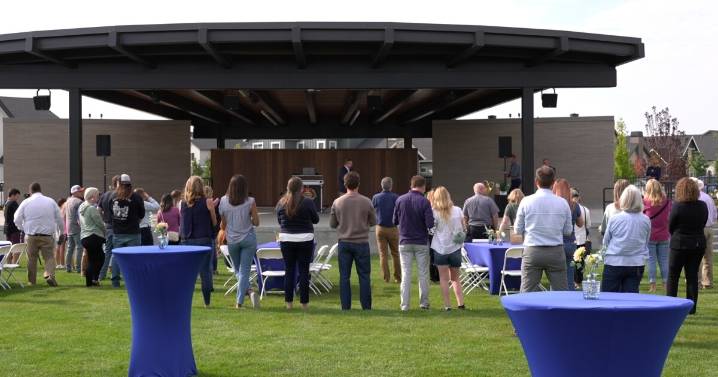 Amphitheater opens in South Meridian near library at Pinnacle