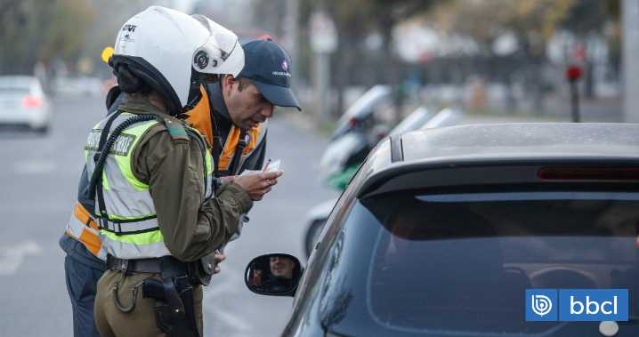 Revisa las patentes que no podrán transitar este martes 26 de agosto por la restricción vehicular