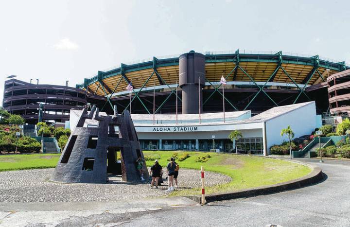 Aloha Stadium demolition to start soon; completion date for new facility now 2029