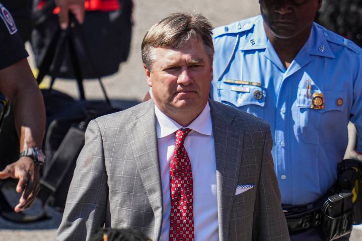 Kirby Smart Emotional on the Sidelines With Family as Georgia Gets First Win Since Losing His Dad Georgia’s 45–7 rout of Marshall turned emotional as Kirby Smart shared a heartfelt sideline moment in 