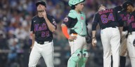 Mets blow two more leads in loss to Mariners