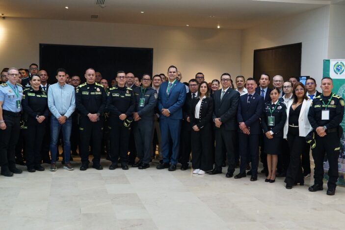 SSPE presenta avances en inteligencia policial en congreso internacional en Colombia