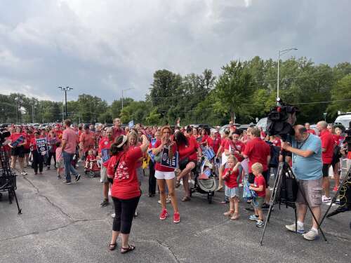 Naperville teachers rally again as strike threat looms