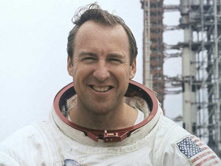Murió Jim Lovell, el astronauta de la NASA que dijo "Houston, tenemos un problema"