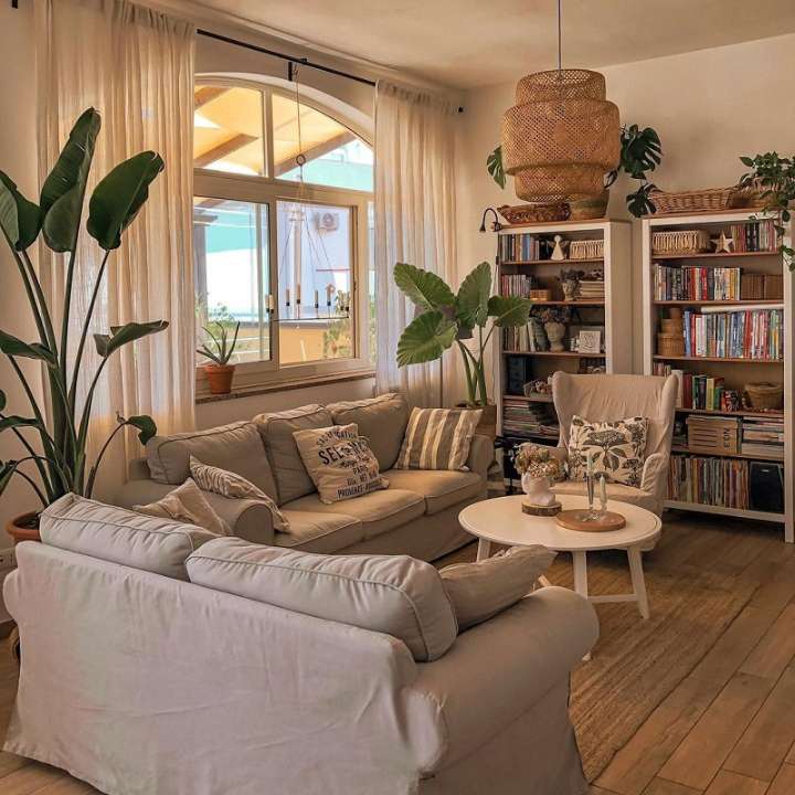Is $1,500 Enough Anymore? The L.A. Tradeoffs Between Address and Actual Living Space