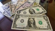 Cae 0.42% el peso frente a un dólar recuperado