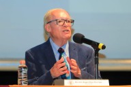 Transición del modelo educativo fortalece el reconocimiento social y comunitario de la UATx: Ángel Díaz Barriga