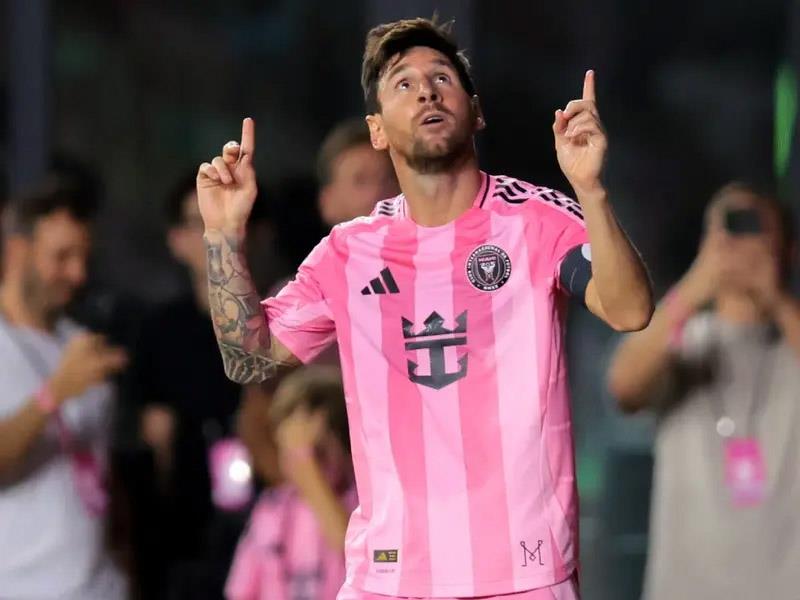 Anota Messi ante Galaxy y se resiente de lesión