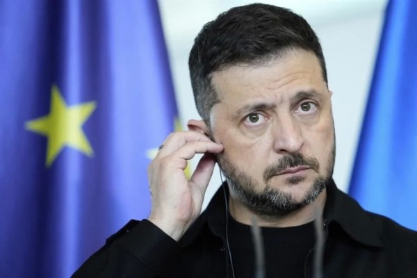 Zelensky acusa a Rusia de seguir 'matando' previo a cumbre
