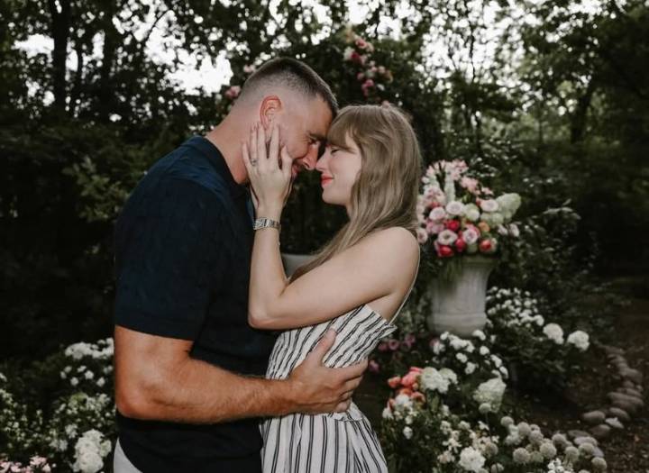 Taylor Swift announces engagement to NFL star Travis Kelce