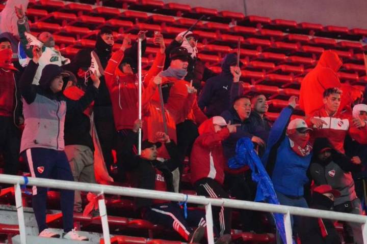 Tras nueve allanamientos: Policía argentina no logró encontrar a hinchas de Independiente imputados por los incidentes