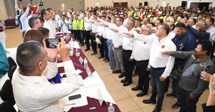 Ratifican a Javier Villarreal como Líder del Sindicato Minero de la CTM