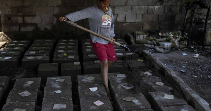 PHOTO ESSAY: Migrants returning to Venezuela face debt and harsh living conditions