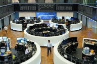 European shares fall on French political risks, Fed concerns