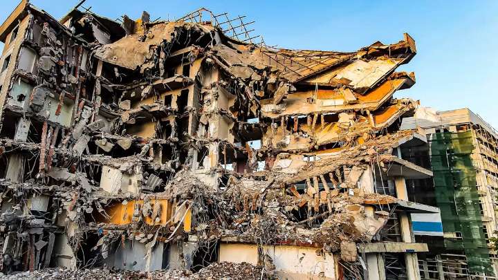 Video: impactantes imágenes del terremoto de 6,1 en Turquía