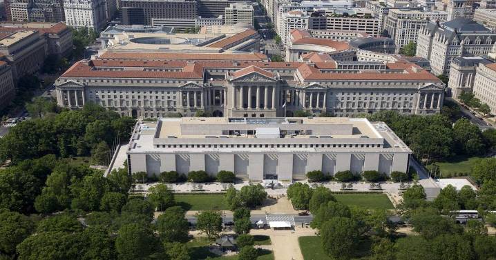 After a reference to Trump’s impeachments is removed from a history museum, complex questions echo
