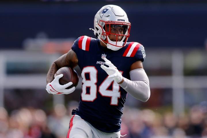 Patriots cut veteran receiver after he asked to be released