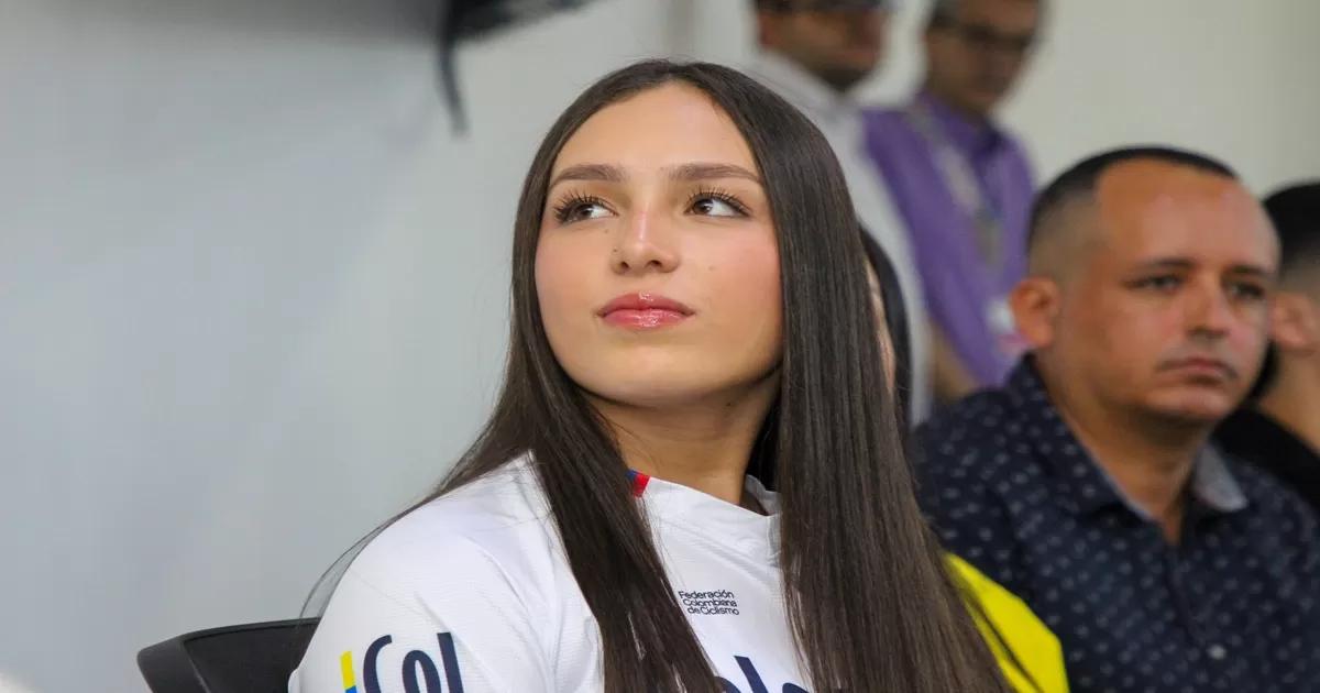 Campeona Mundial de BMX recibe la Orden al Mérito en Bello