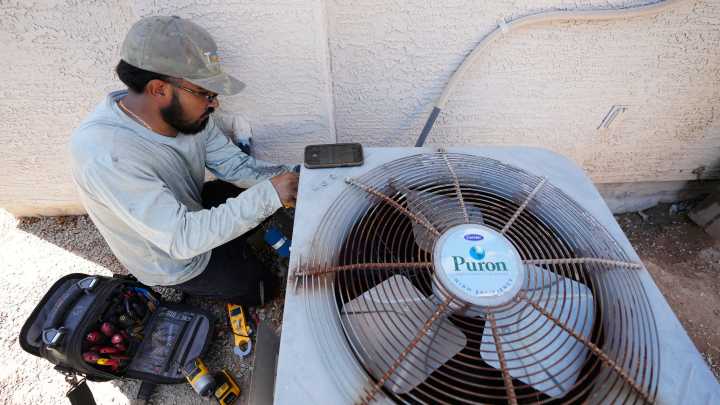 This air conditioning strategy is the sweet spot for saving energy and money, experts say