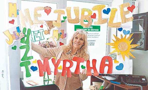 Se jubiló Myrtha Crotta en el Hospital de Trelew
