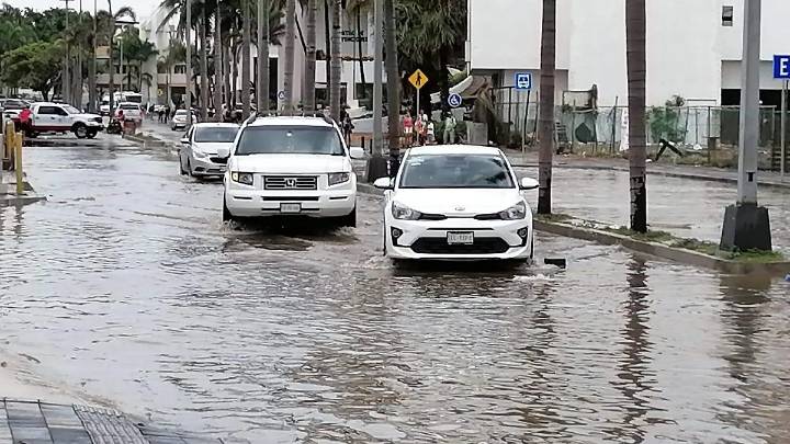 Tormentas eléctricas y calor húmedo predominarán en el sur de Sinaloa este martes 19 de agosto