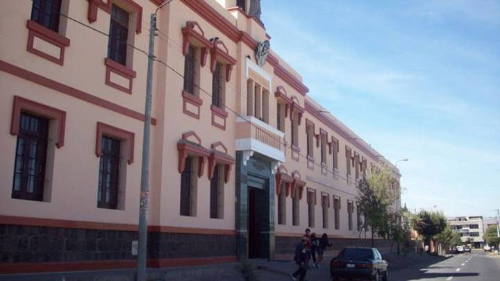 Colegio Manuel Muñoz Nájar sigue sin renovar infraestructura tras 92 años