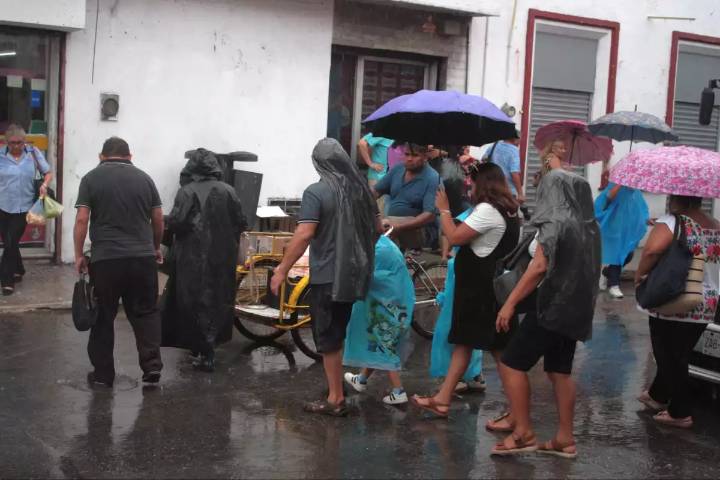 Clima en Yucatán 18 de agosto: Vaguada causará intervalos de tormentas este lunes