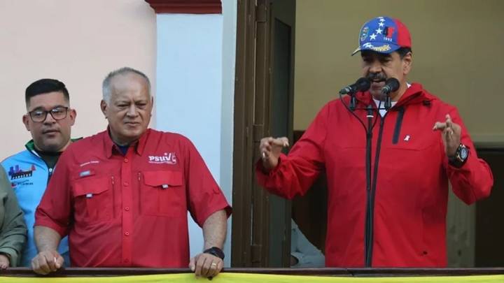 Maduro responde a recompensa de EU y despliega 4.5 millones de milicianos