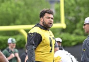 WATCH: Cam Heyward facing fan backlash in contract dispute