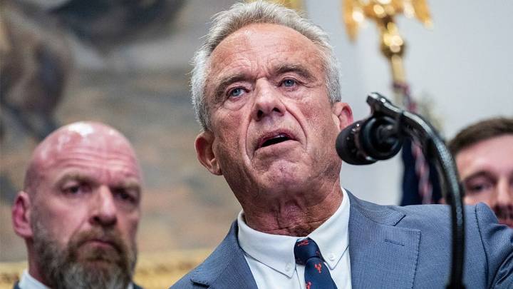 Judge orders RFK Jr.'s HHS department to stop sharing Medicaid data with DHS