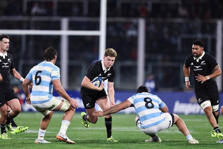 Reece y Taukei’aho anotan sendos pares de tries y ‘All Blacks’ apabullan 41