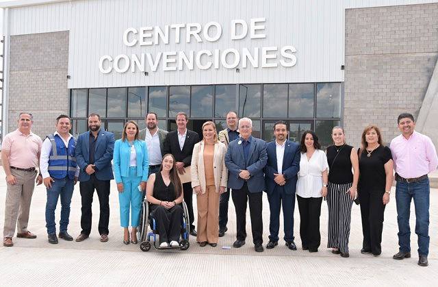 Gobernadora de Chihuahua supervisa obra de construcción del Centro de Convenciones de ciudad Cuauhtémoc